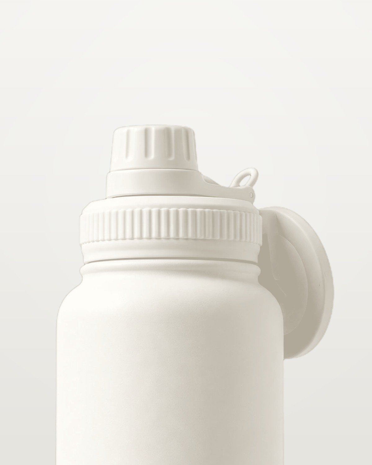 Détail du support magnétique intégré au corps de la gourde Merelli
